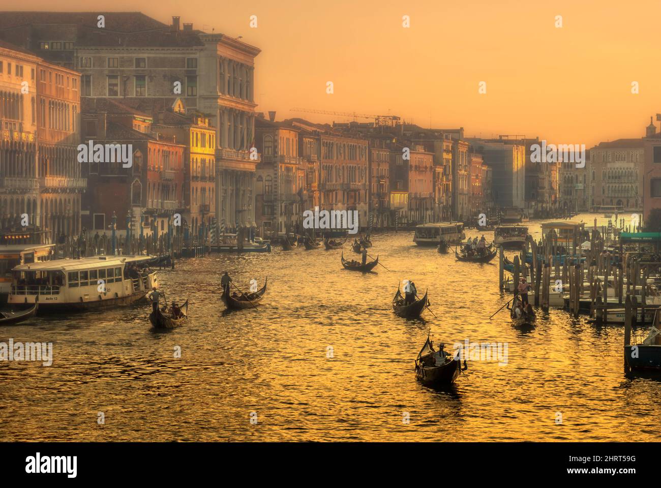 Grand canal venice golden hour hi-res stock photography and images - Alamy