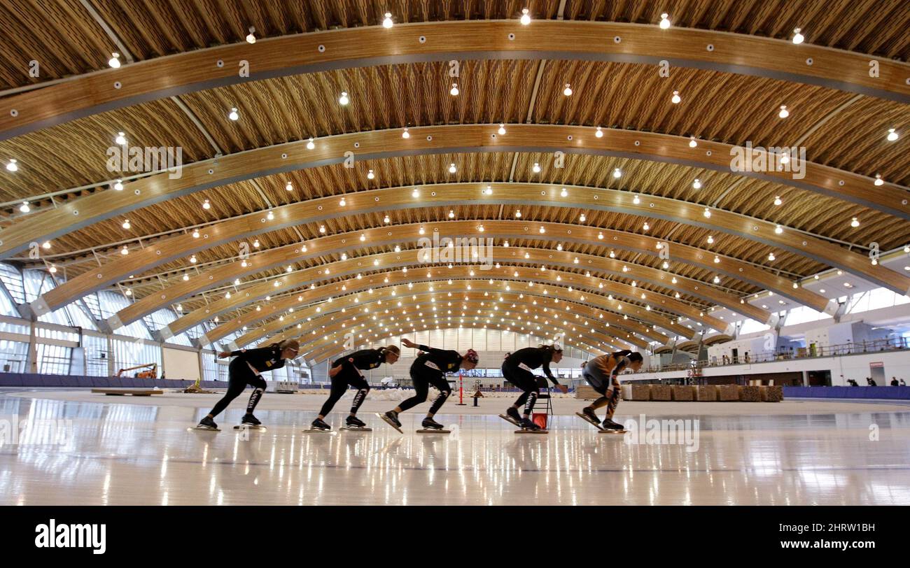 Members of the Canadian women's speedskating team practice at the Richmond Oval in Richmond, British Columbia., on Tuesday, Oct. 21, 2008. The venue which is still under construction, will be the site of speedskating events during the 2010 Winter Olympic games. (AP Photo/The Canadian Press, Darryl Dyck) Stock Photo