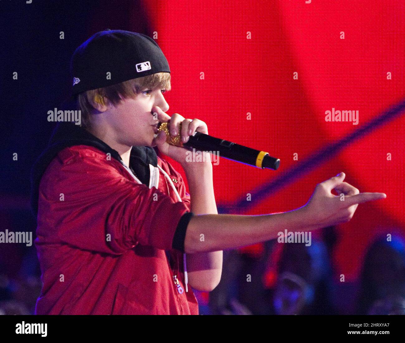 Justin Bieber performs during the MuchMusic Video Awards in Toronto, Sunday  June 20, 2010. THE CANADIAN PRESS/Chris Young Stock Photo - Alamy