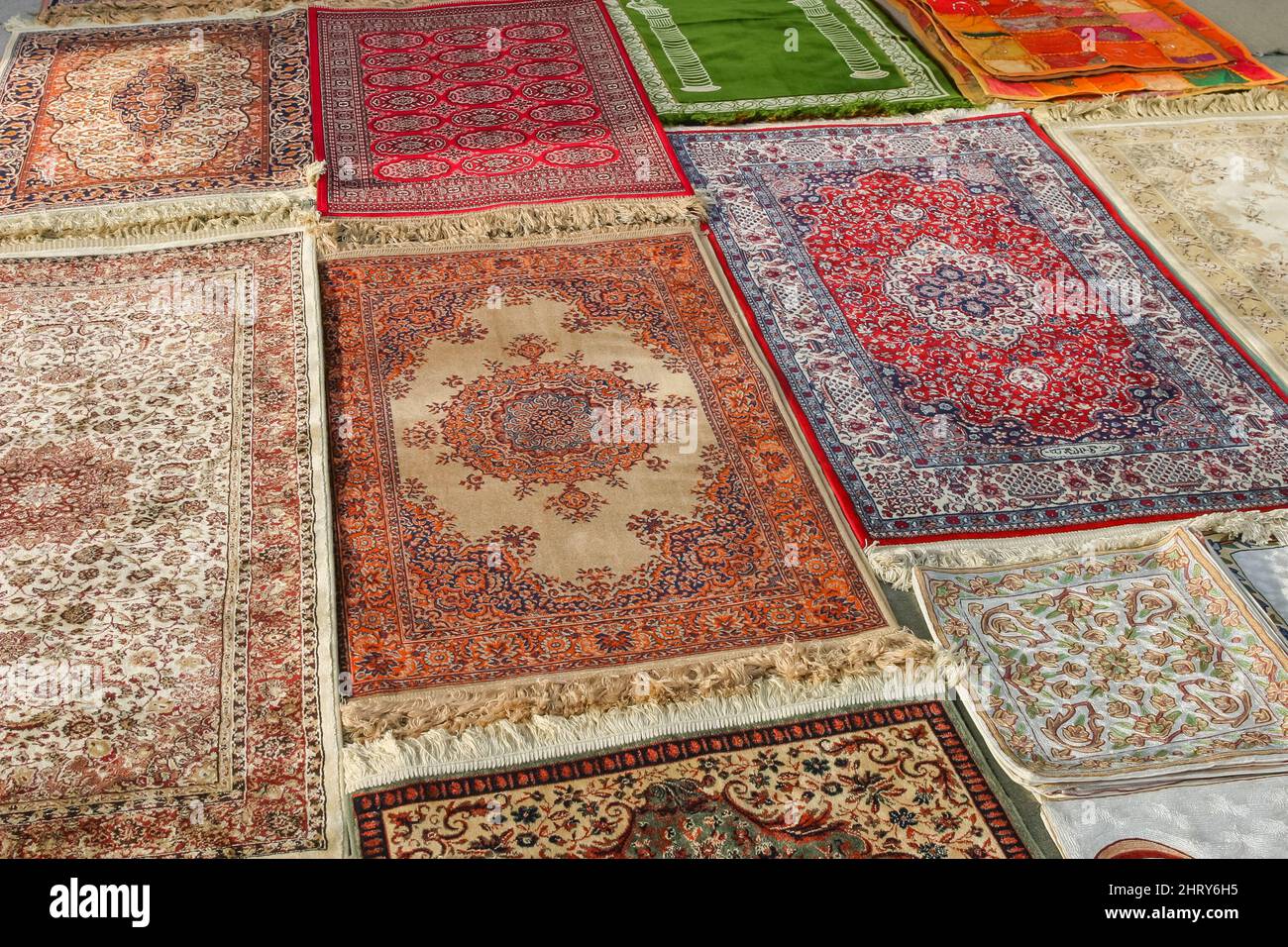 United arab emirates friday hires stock photography and images Alamy