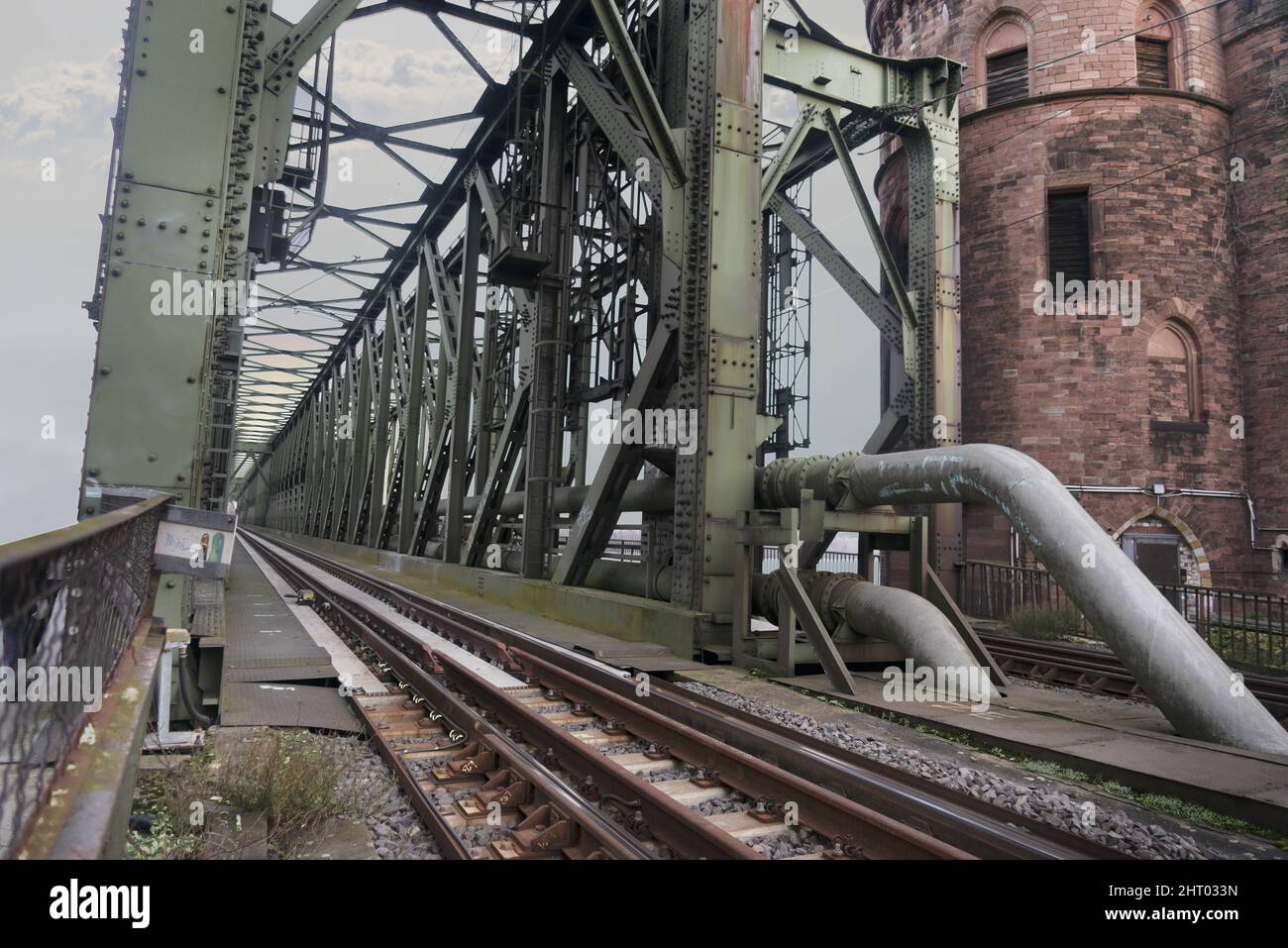 Closeup railway bridge hi-res stock photography and images - Alamy