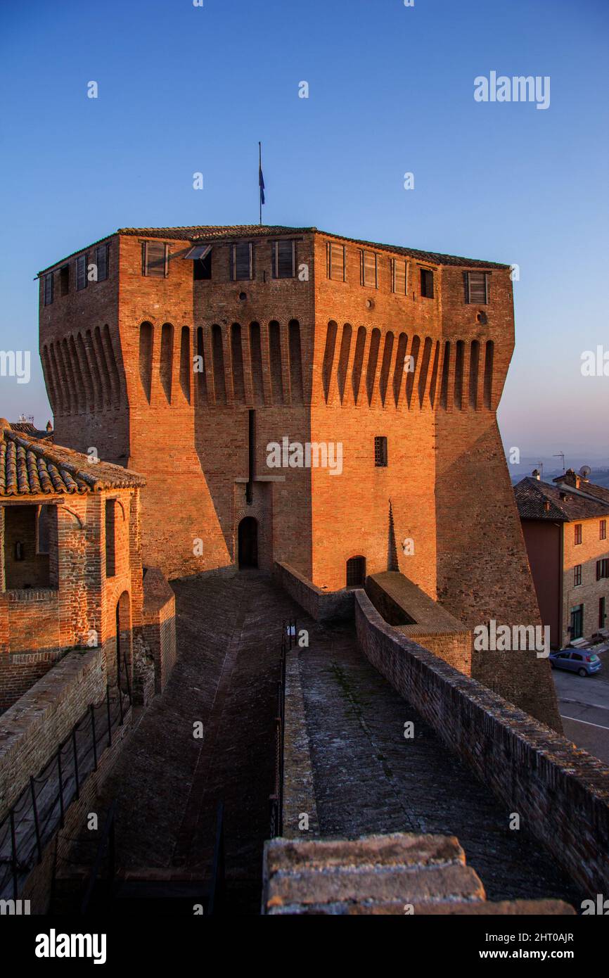 Panoramic view of the Rocca Roverasca of Mondavio, in Italy Stock Photo