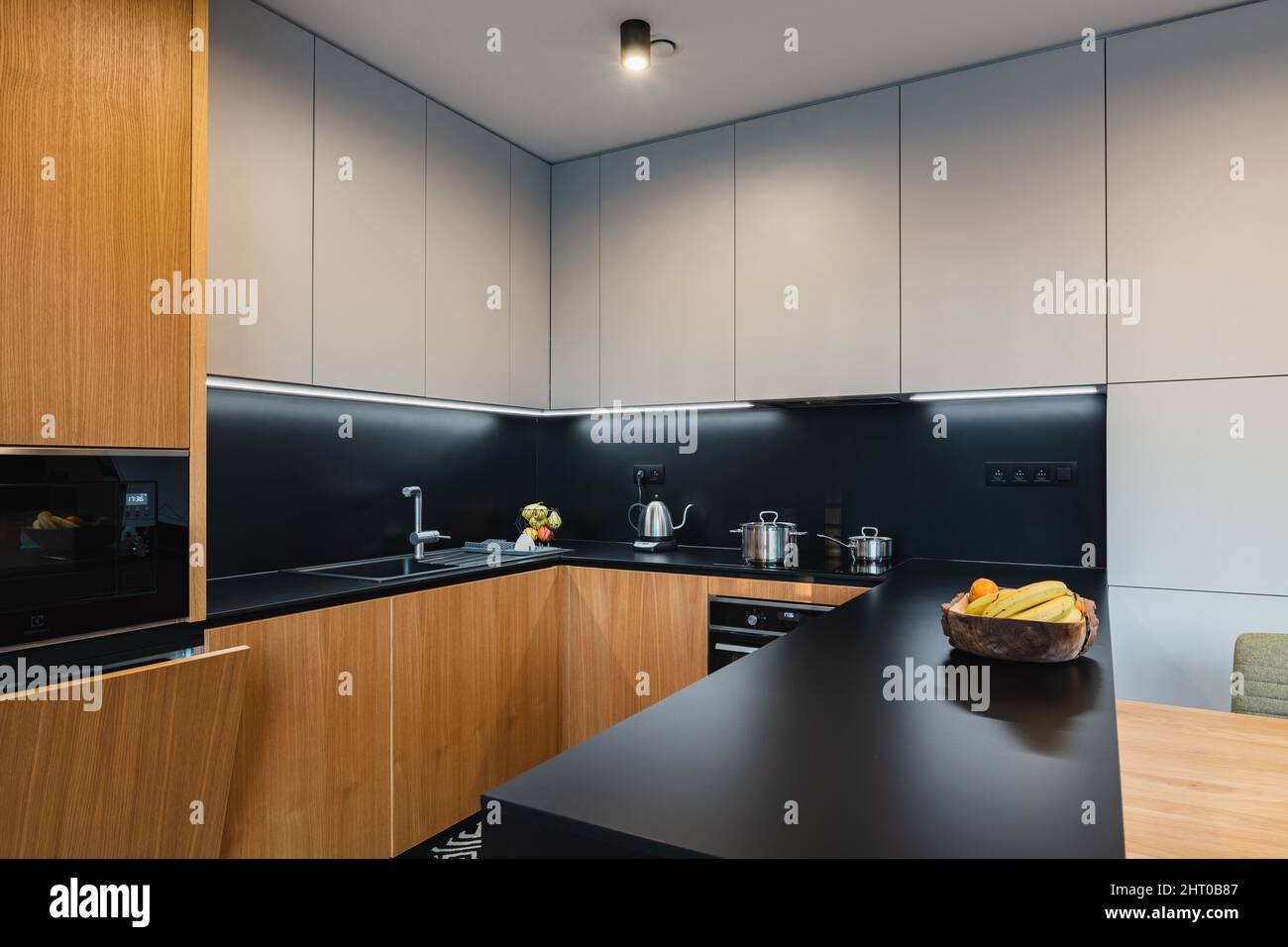 Modern design of a kitchen Stock Photo - Alamy