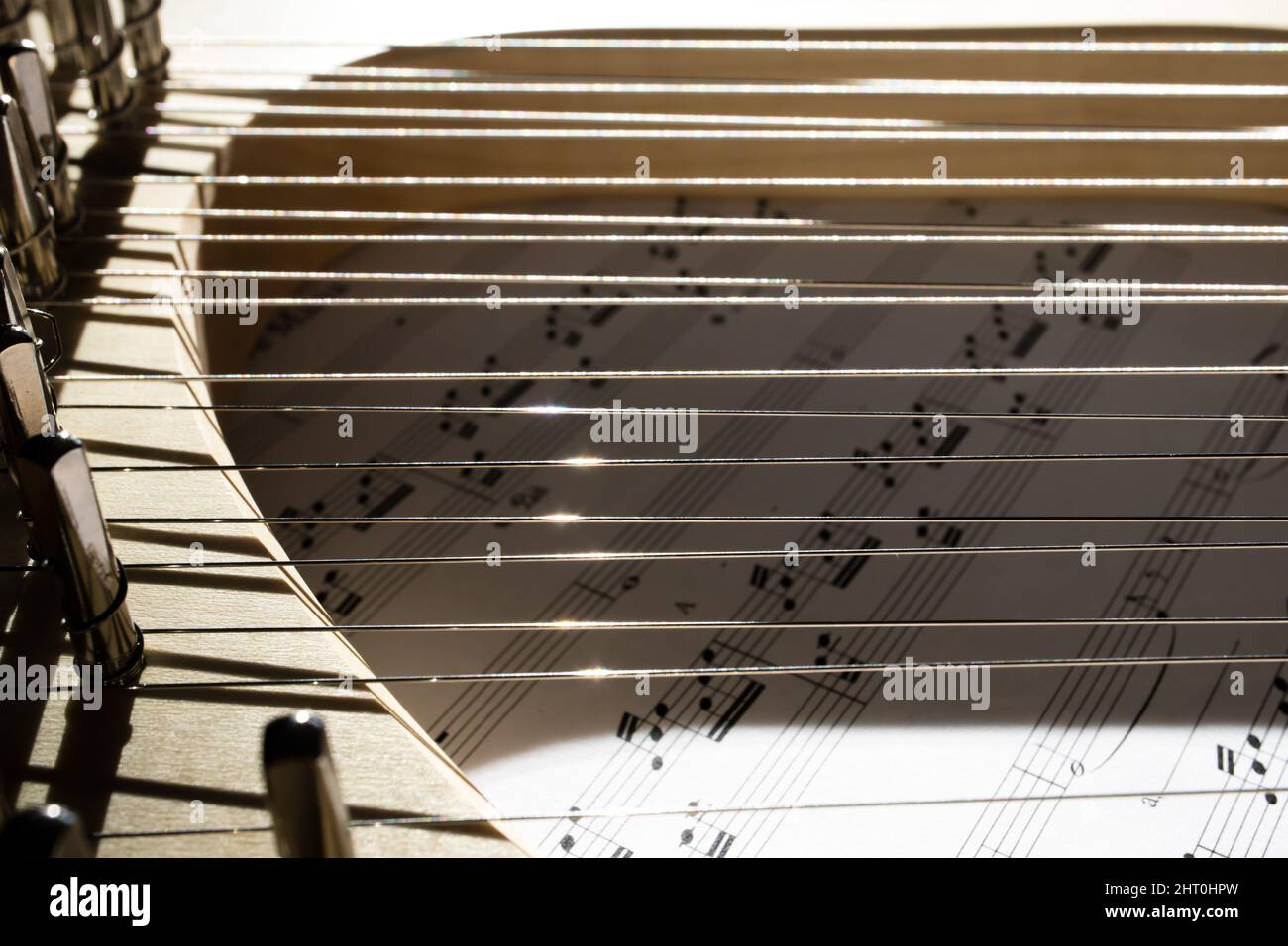 Lyre String Layout Strings of the lyre Stock Photo - Alamy