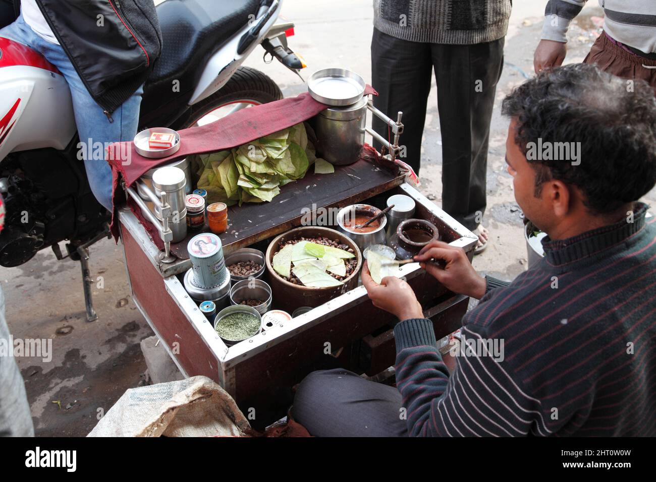Old delhi food hi-res stock photography and images - Alamy