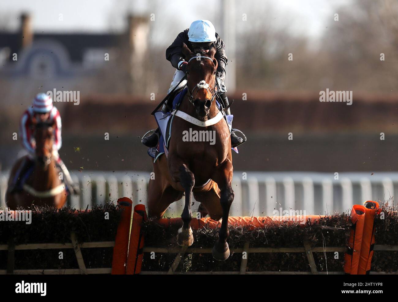 Russian Ruler ridden by Nico de Boinville in action during The Sky Bet Dovecote NovicesÕ Hurdle at Kempton Park racecourse. Picture date: Saturday February 26, 2022. Stock Photo