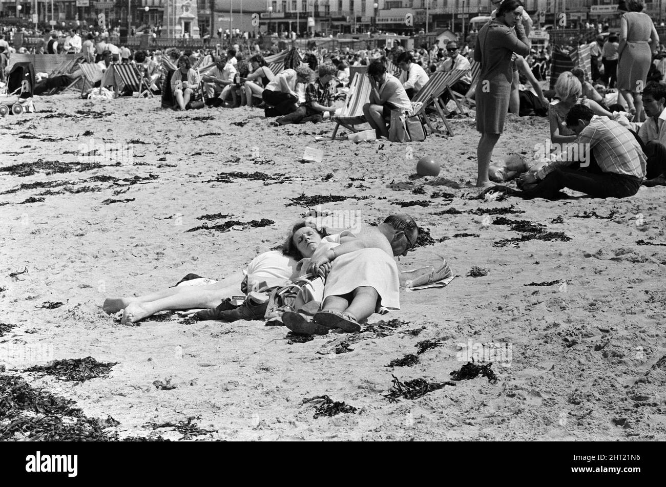 Holidaymakers in Margate, Kent. 14th July 1966. Stock Photo