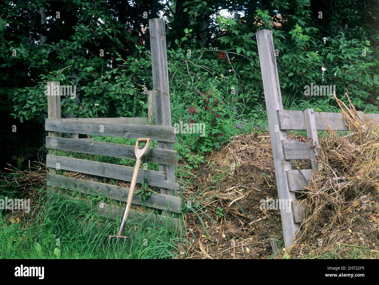 Compost pile hires stock photography and images Alamy