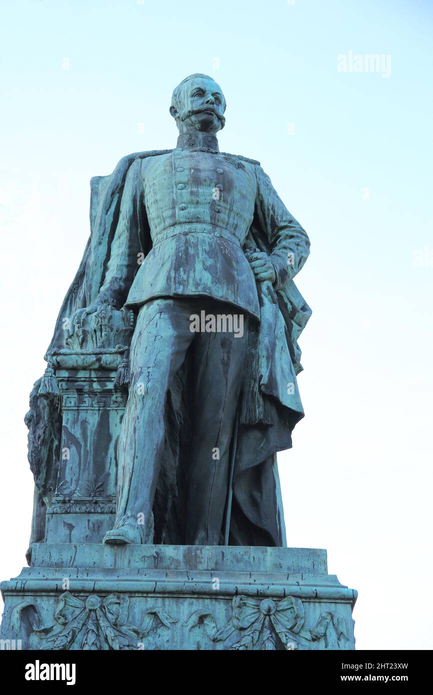 Statue Duke Adolph von Nassau, 1817-1905, Koenigstein im Taunus, Hesse ...