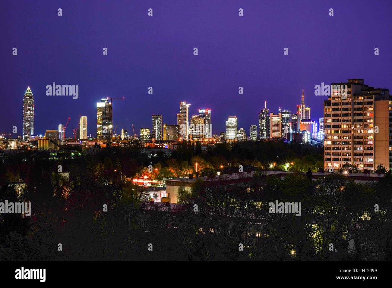 Skyline of Frankfurt am Main at night Stock Photo - Alamy