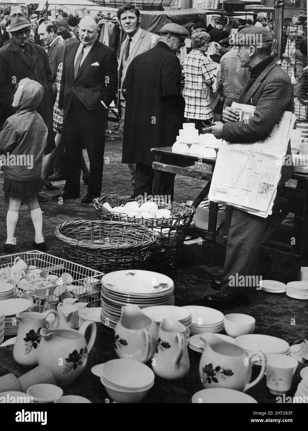 St Martin's Market, Liverpool, 25th April 1966. The Chief Constable, James Haughton, pictured at the market, on his left is Eddie Cartwright. Stock Photo