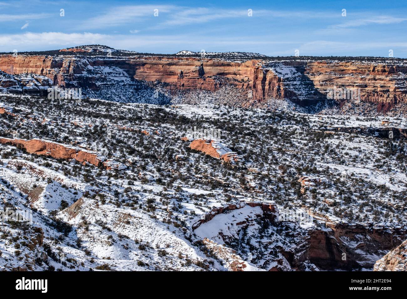Natural landscape of a mountain covered in snow Stock Photo - Alamy