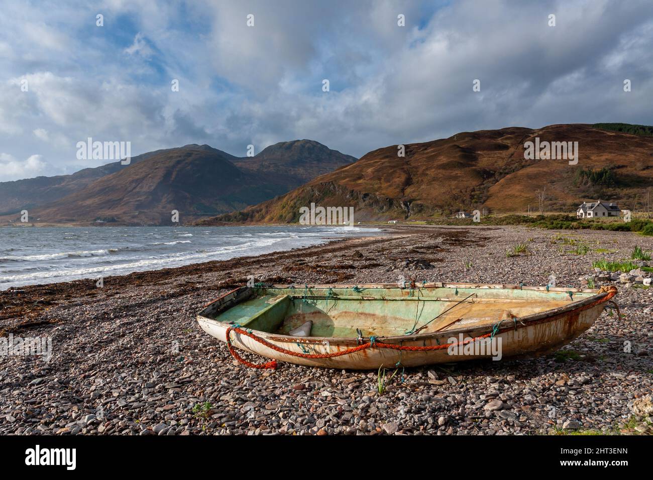 Beached rowing boat hi-res stock photography and images - Alamy