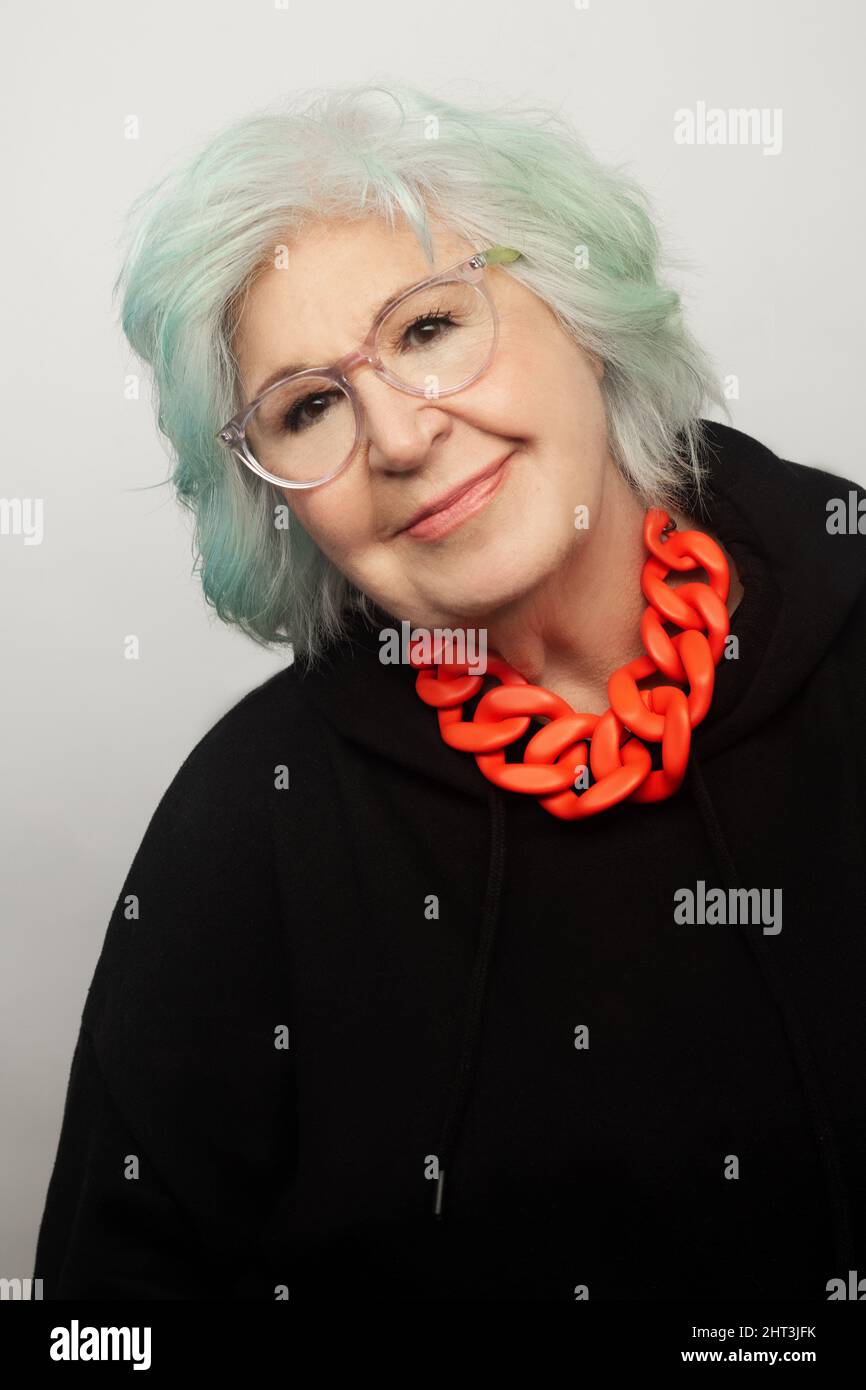 Stylish older woman model hi-res stock photography and images - Alamy