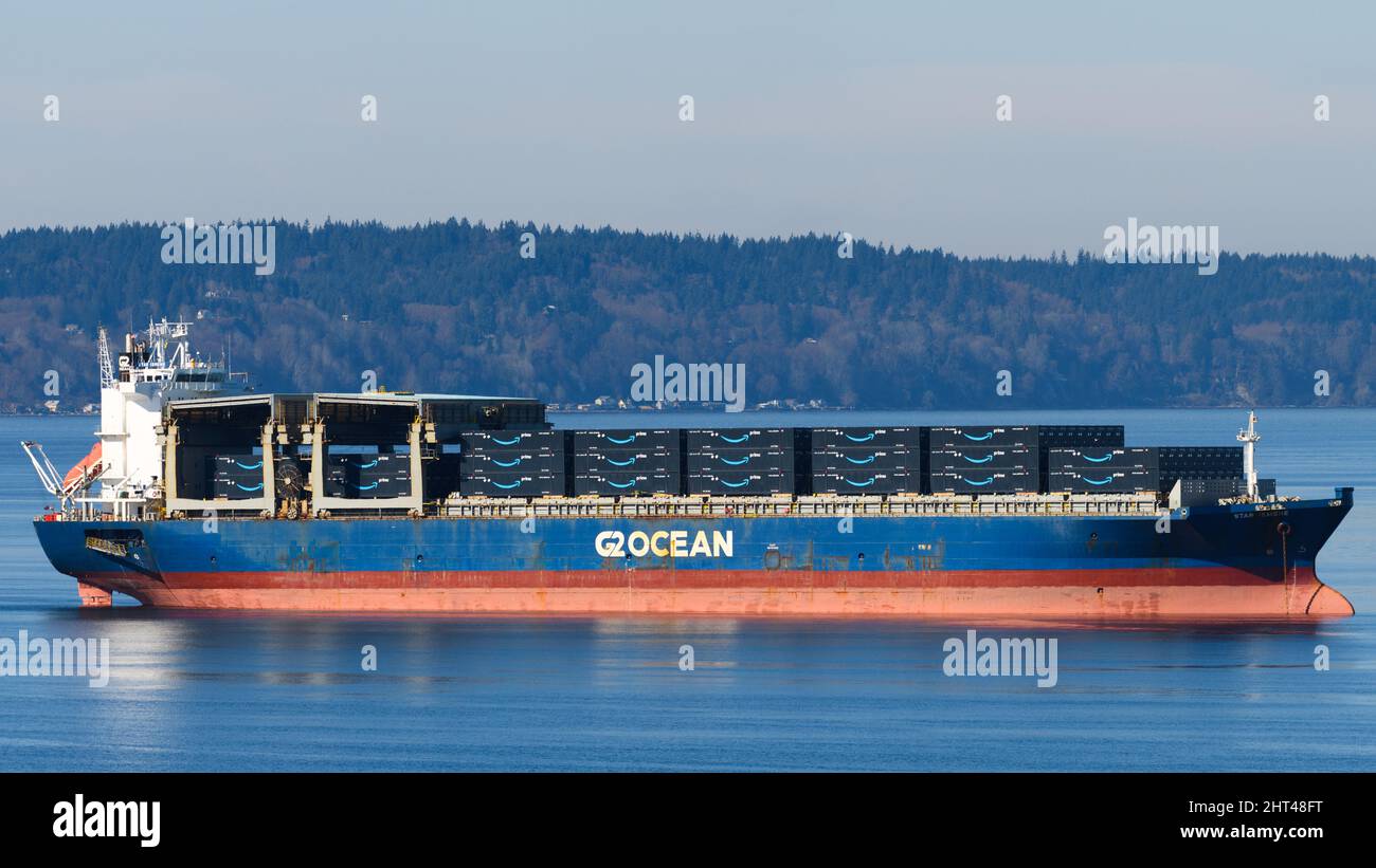 Everett, WA, USA - February 25, 2022;General cargo ship Star Ismene operated by G2 Ocean AS with a load of Amazon Prime containers Stock Photo