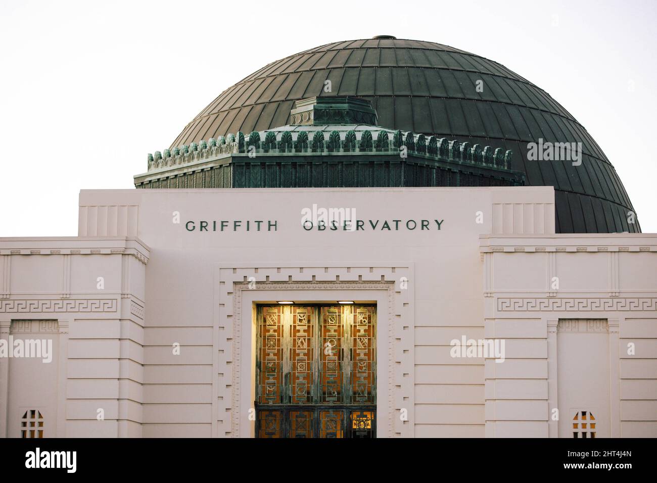 Observatory View Beautiful view of the Griffith Observatory in Hollywood, Los Angeles ...