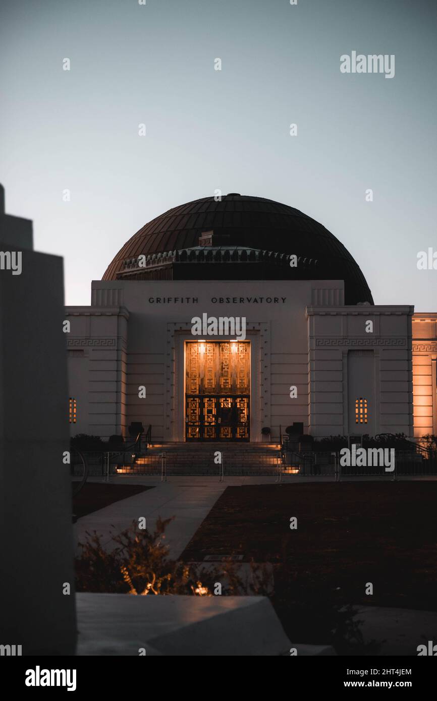 Observatory View Beautiful view of the Griffith Observatory in Hollywood, Los Angeles ...