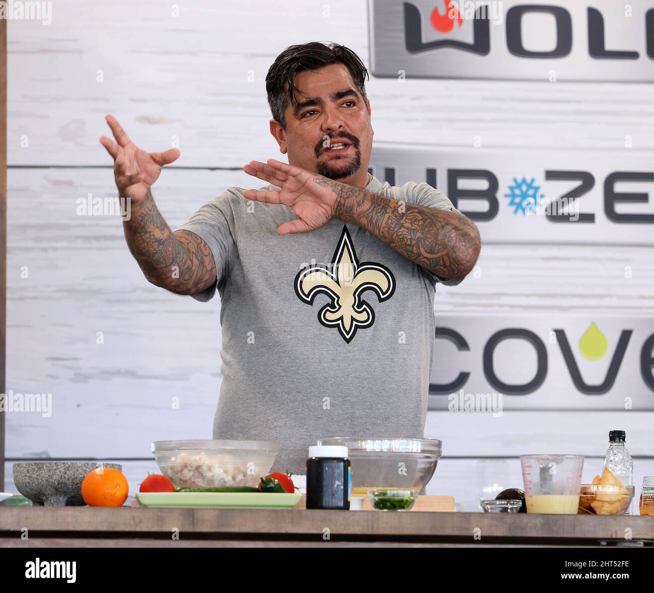 Aaron sanchez chef hi-res stock photography and images - Alamy