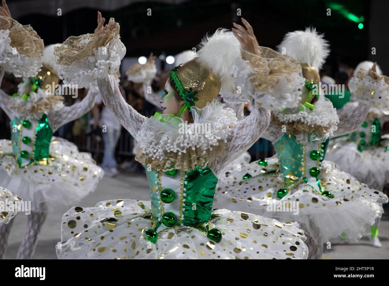 Rio De Janeiro Brazil 26th Feb 22 Revellers Attend The Carnival Celebrations In Rio De Janeiro Brazil Feb 26 22 Credit Wang Tiancong Xinhua Alamy Live News Stock Photo Alamy