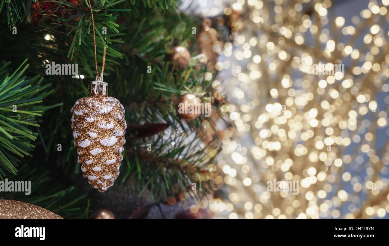 Pine cones on the Christmas tree Stock Photo - Alamy