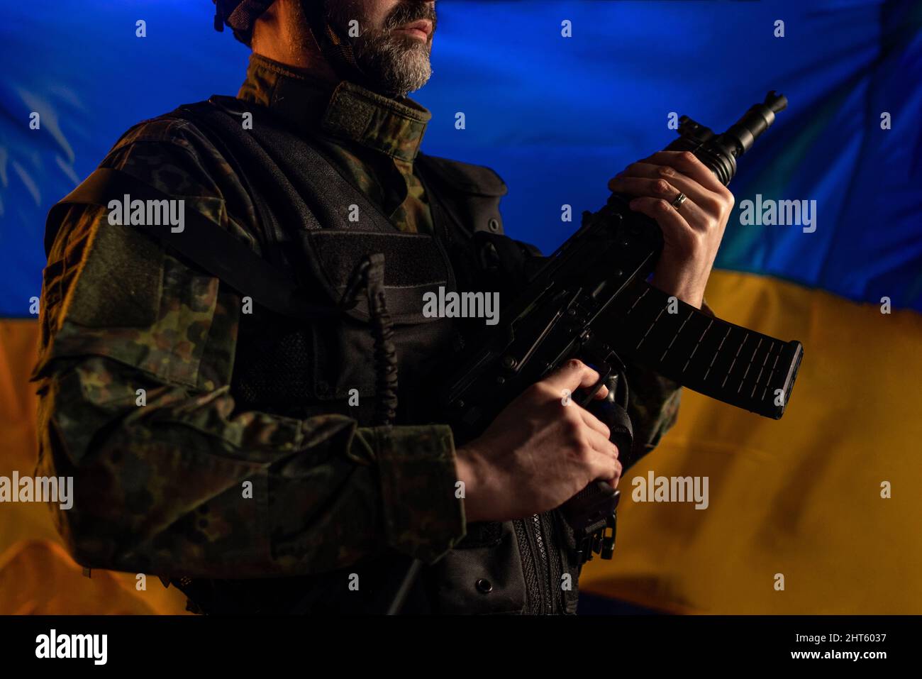 Uniform with ukraine flag hi-res stock photography and images - Alamy