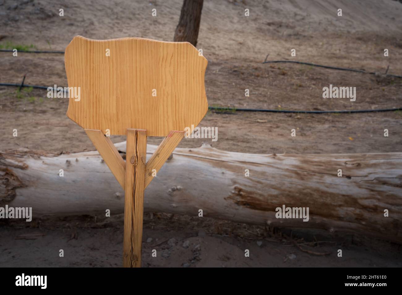 Empty wooden sign in hi-res stock photography and images - Alamy