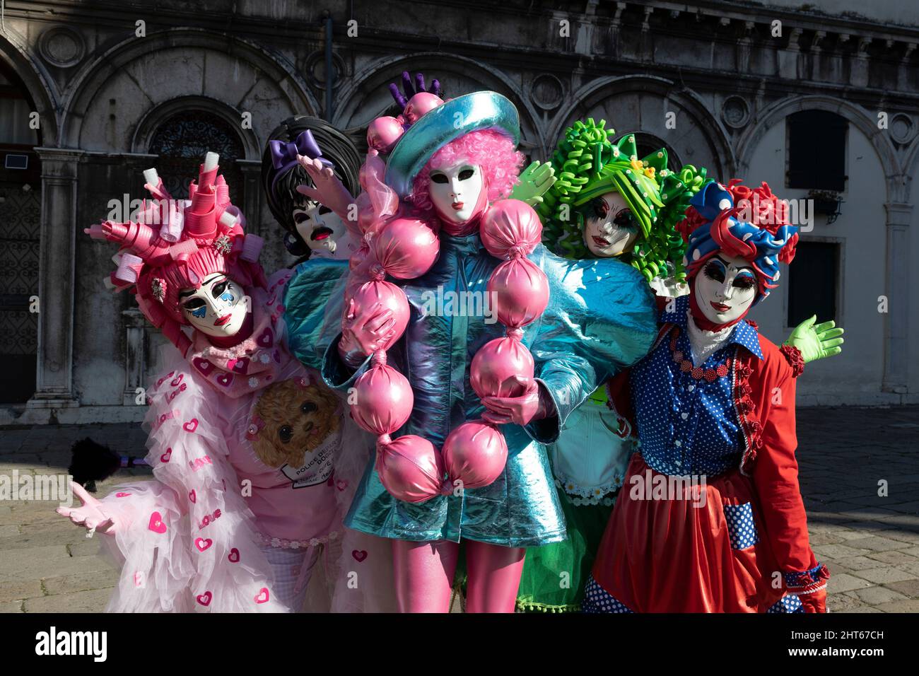 Venice, Italy. 27th Feb, 2022. Colourful carnival celebrations in Venice continue despite the ongoing Corona pandemic and the war in Ukraine. Credit: Vibrant Pictures/Alamy Live News Stock Photo