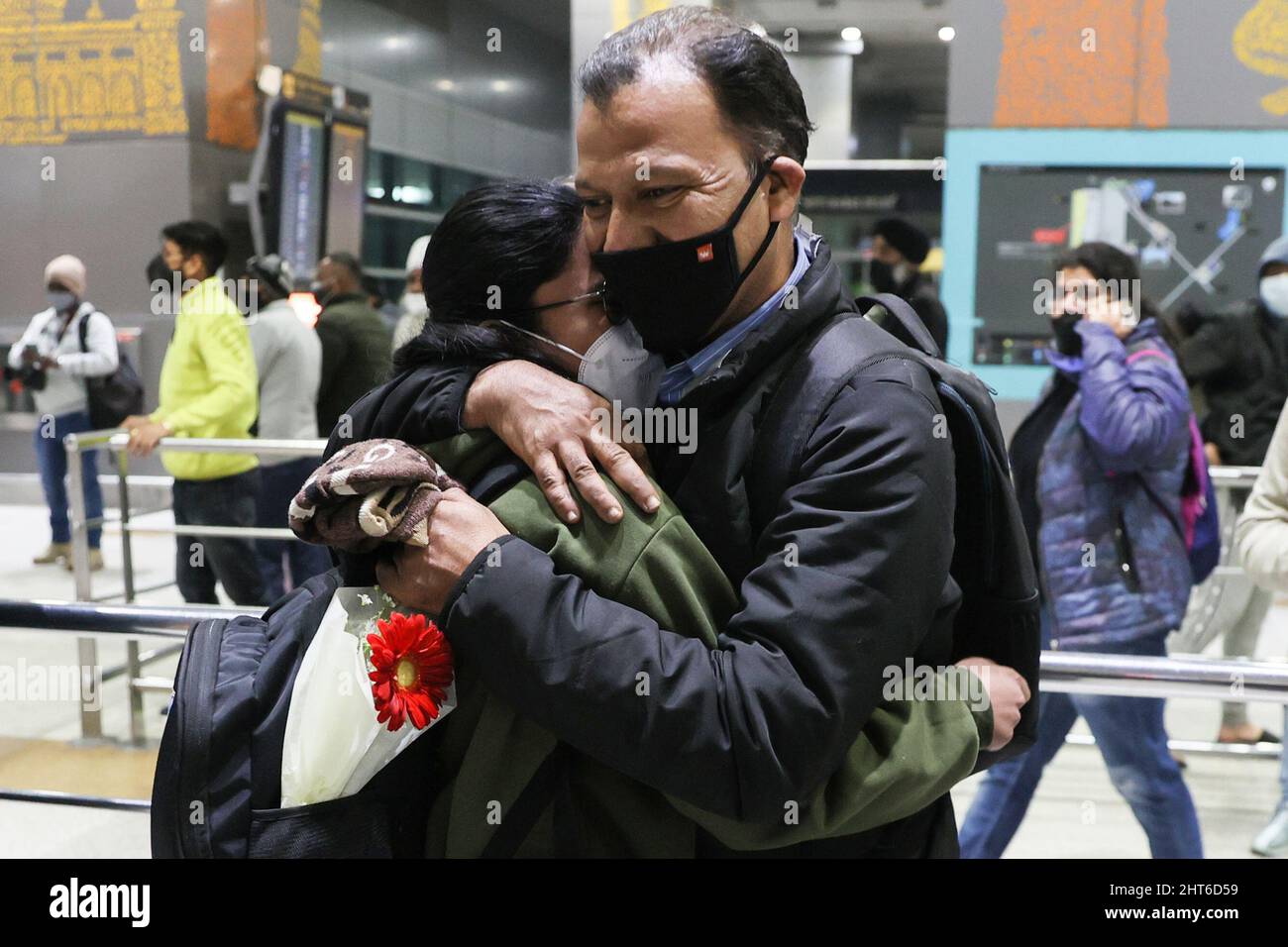 New Delhi, New Delhi, India. 27th Feb, 2022. An Indian national student who was stranded in Ukraine hugs her father as she arrives at the Indira Gandhi International Airport. (Credit Image: © Karma Sonam Bhutia/ZUMA Press Wire) Stock Photo
