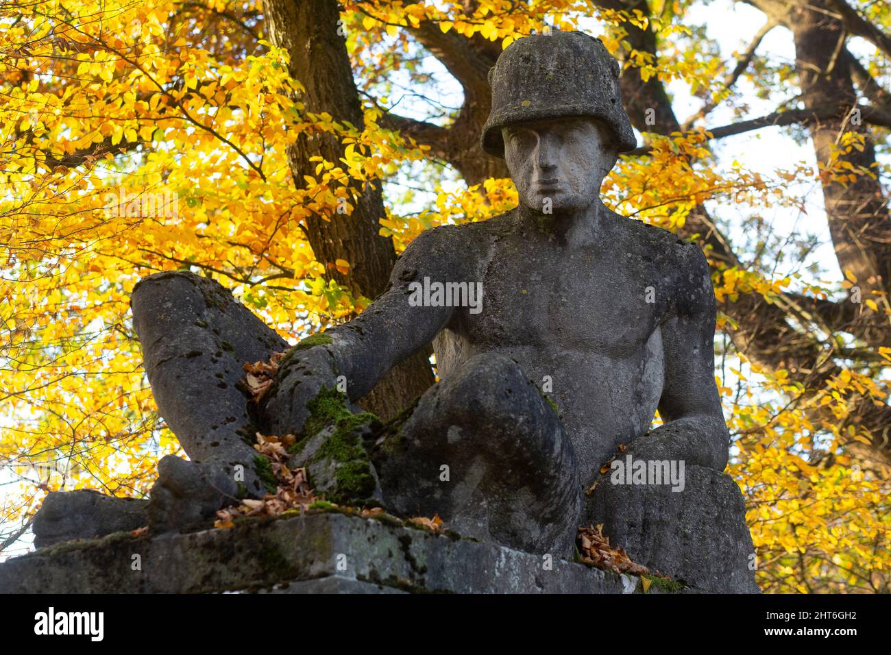 An archive photo of a German war memorial dedicated to soldiers who fell in World War I and II in a week when Germany announced it would be sending de Stock Photo