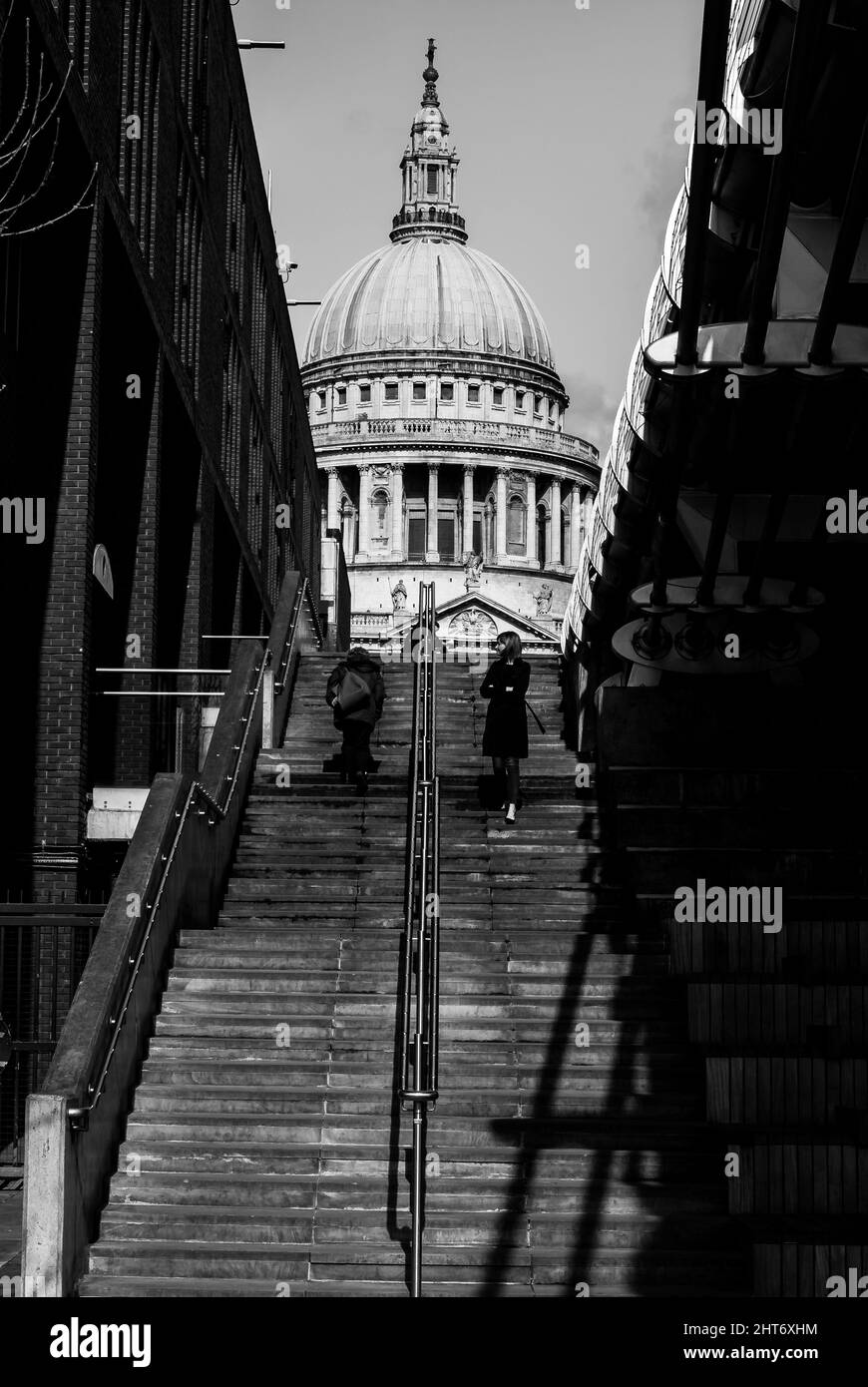 grayscale-shot-of-stairs-leading-to-saint-pauls-cathedral-in-london