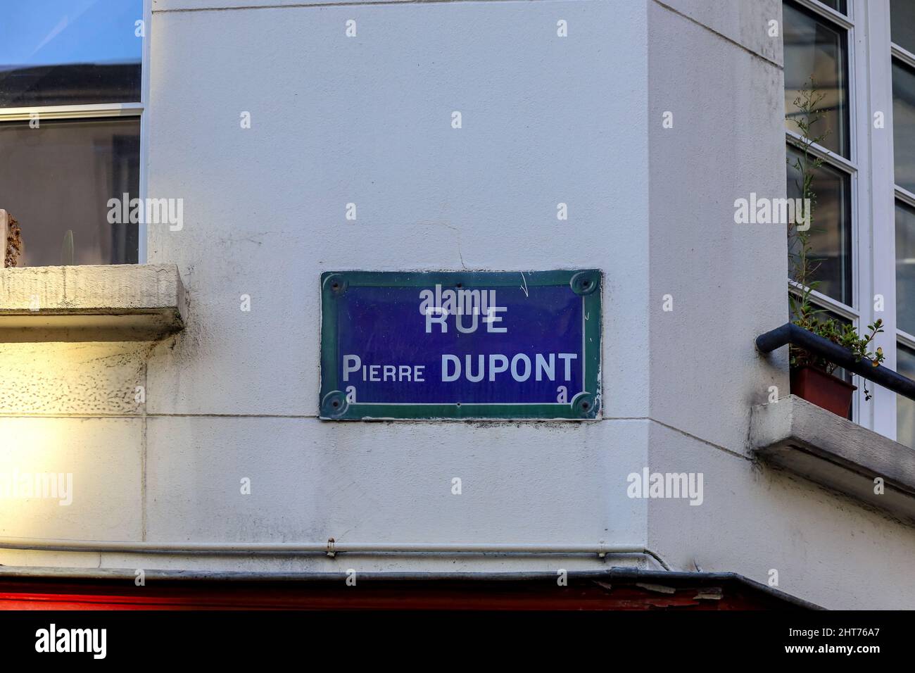 3 rue pierre dupont 75010 paris