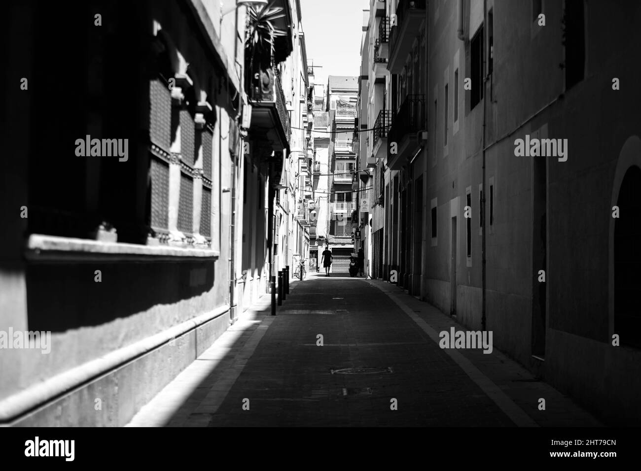 Grayscale of buildings in a daylight Stock Photo - Alamy