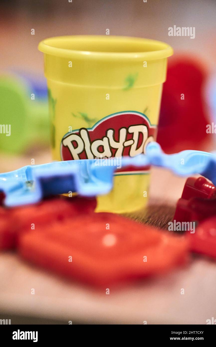 Play-Doh Single Can White