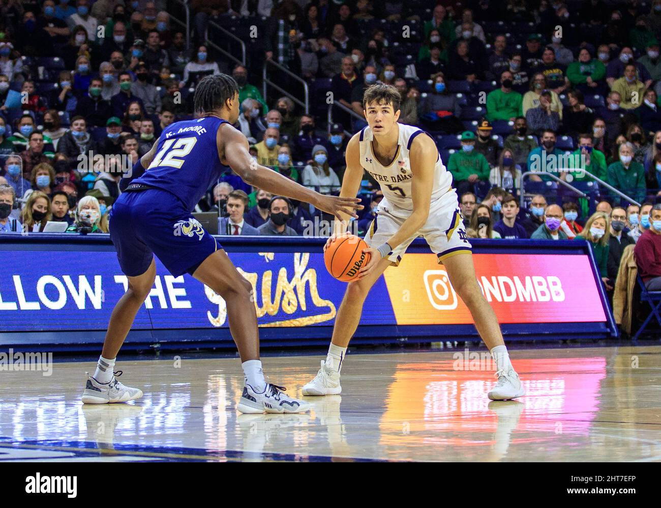Notre dame store basketball shoes