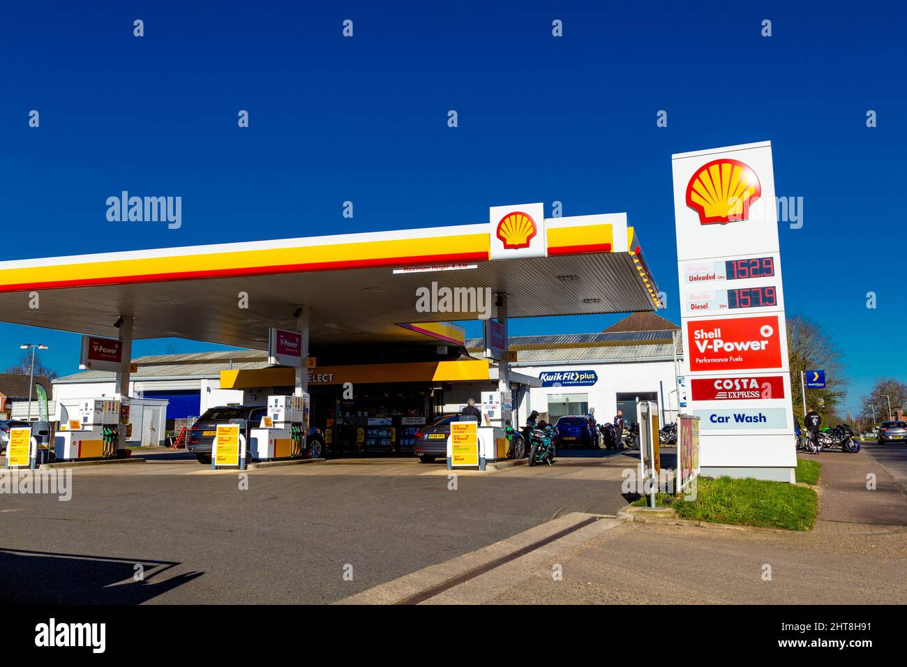 Shell oil company petrol station Stock Photo