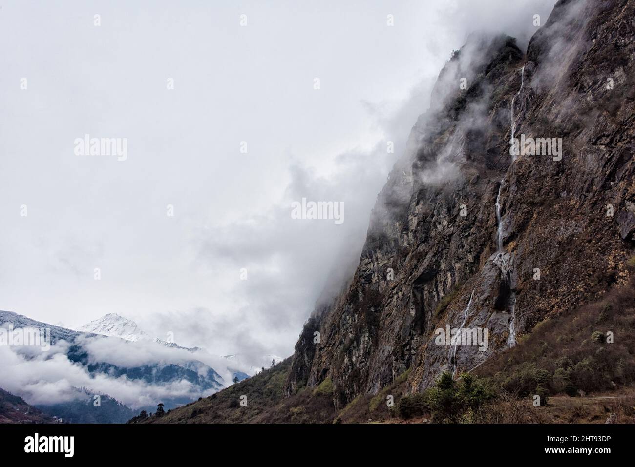 Waterfall on the cliff of mountain side, Lachung, Sikkim, India Stock Photo
