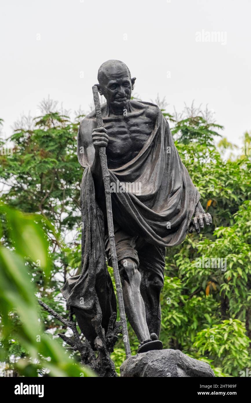 Statue of Gandhi on the street, Kolkata, West Bengal, India Stock Photo