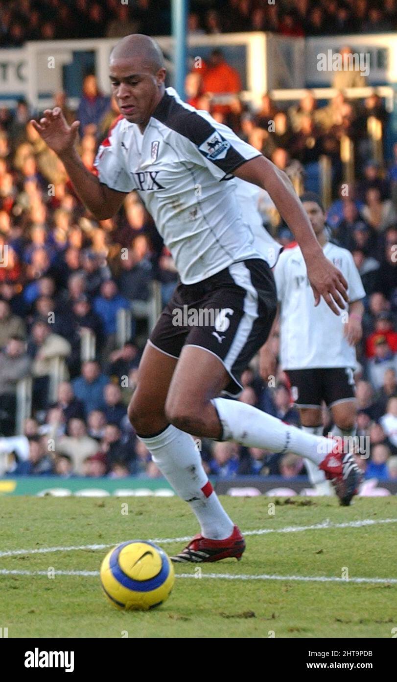 FULHAM FC ZAC KNIGHT V PORTSMOUTH PIC MIKE WALKER, 2006 Stock Photo