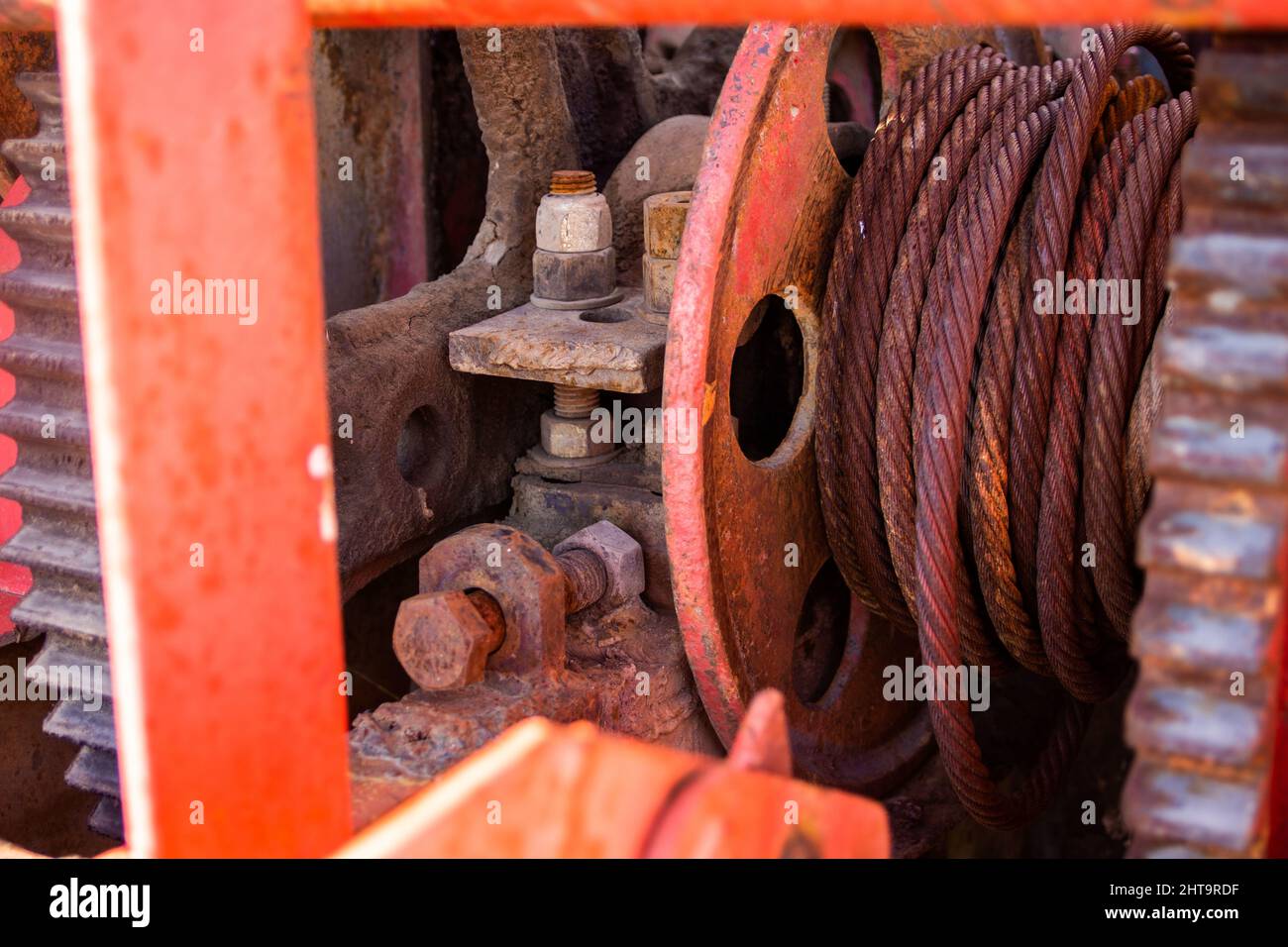 Cable and pulley system hi-res stock photography and images - Page 2 - Alamy