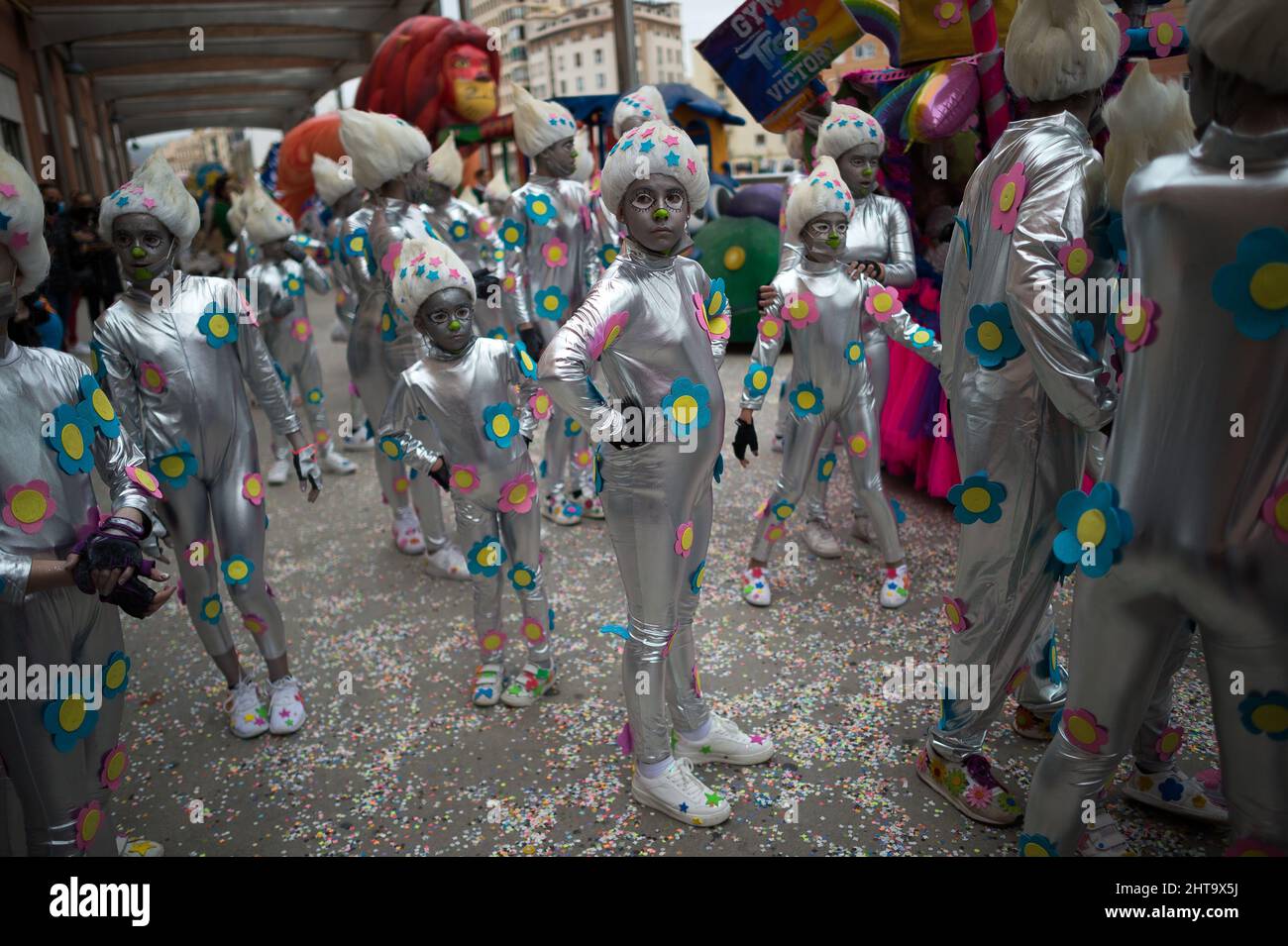 Kids dressed as aliens as they take part in the carnival parade ...