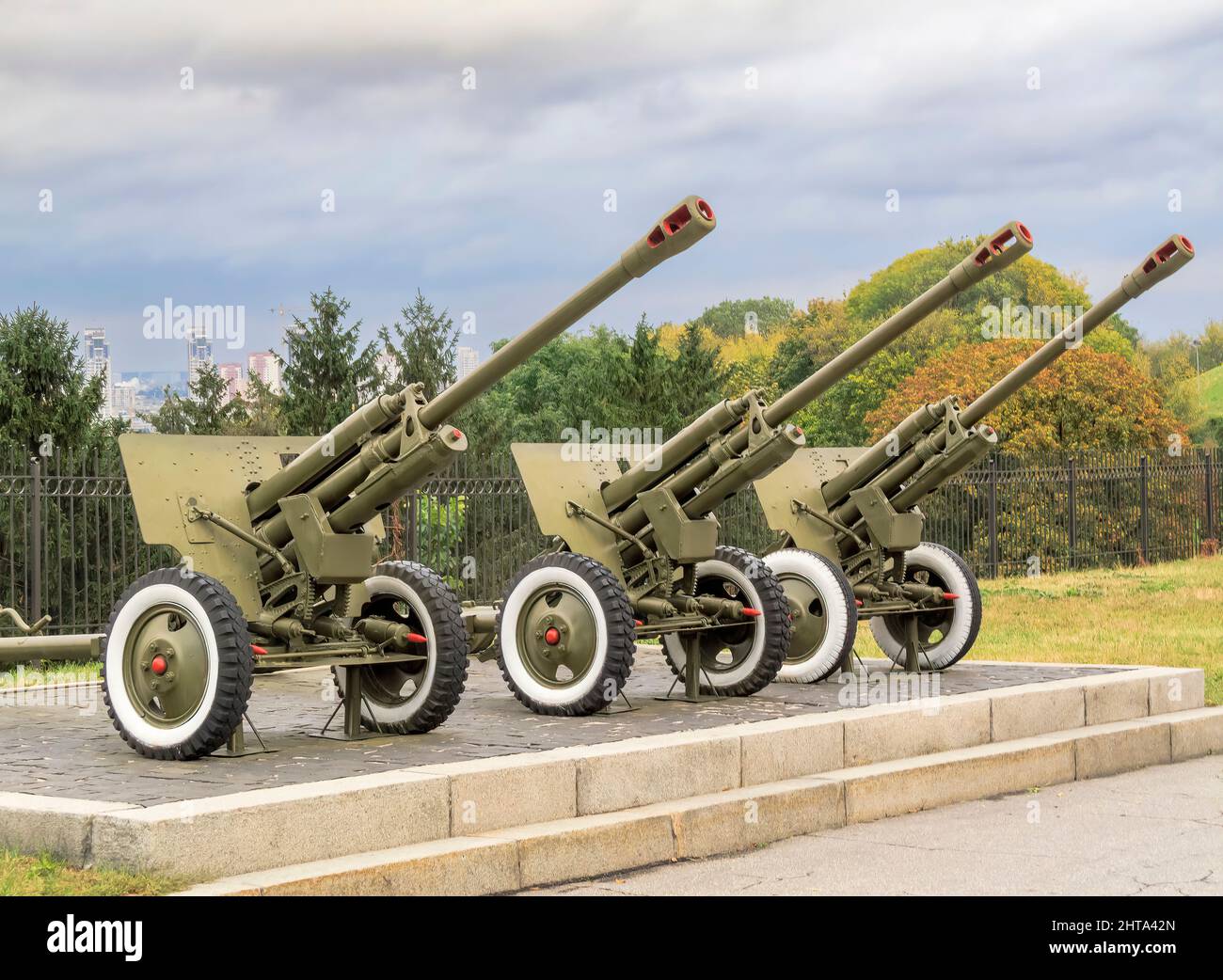 WW2 artillery guns at National Museum of the History of Ukraine in the