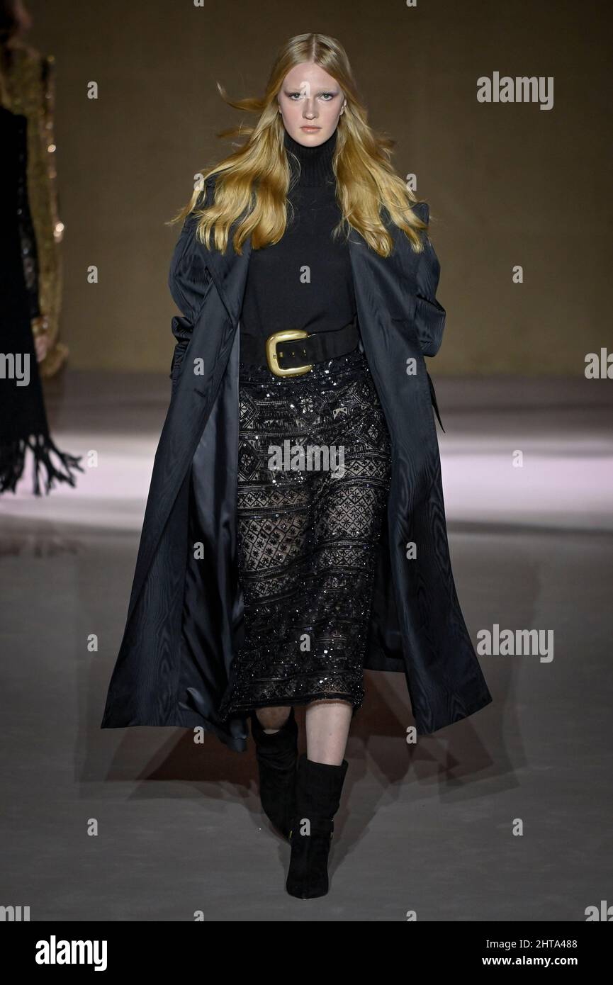 Milan, Italy. 27th Feb, 2022. Milan, Milan Fashion Week, Women Fall ...