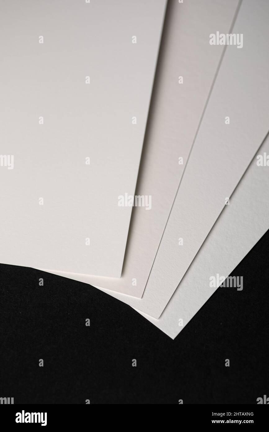 Homework Paper Top View Top view blank papers hi-res stock photography and images - Alamy