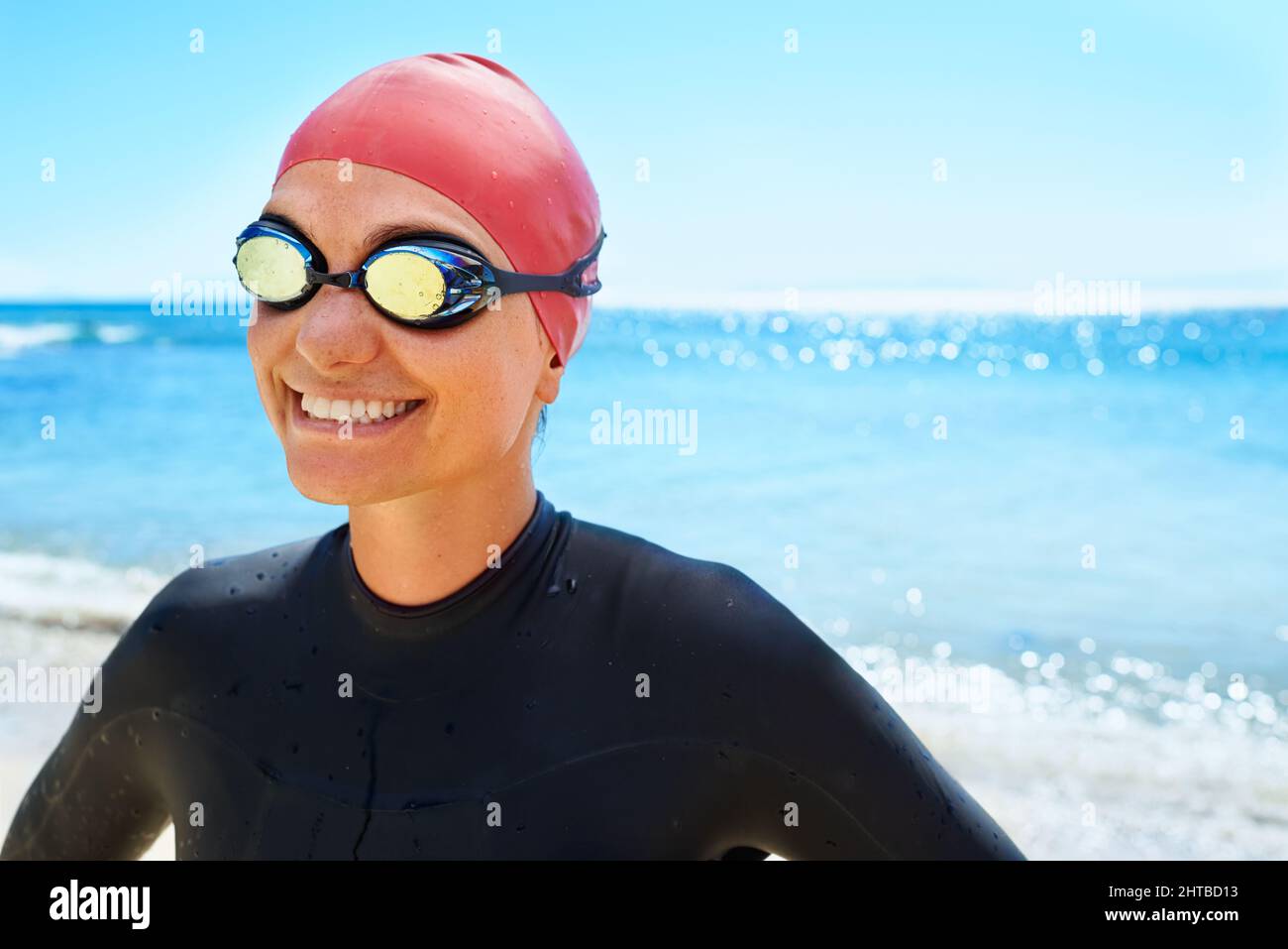 Black swimming cap hi-res stock photography and images - Alamy