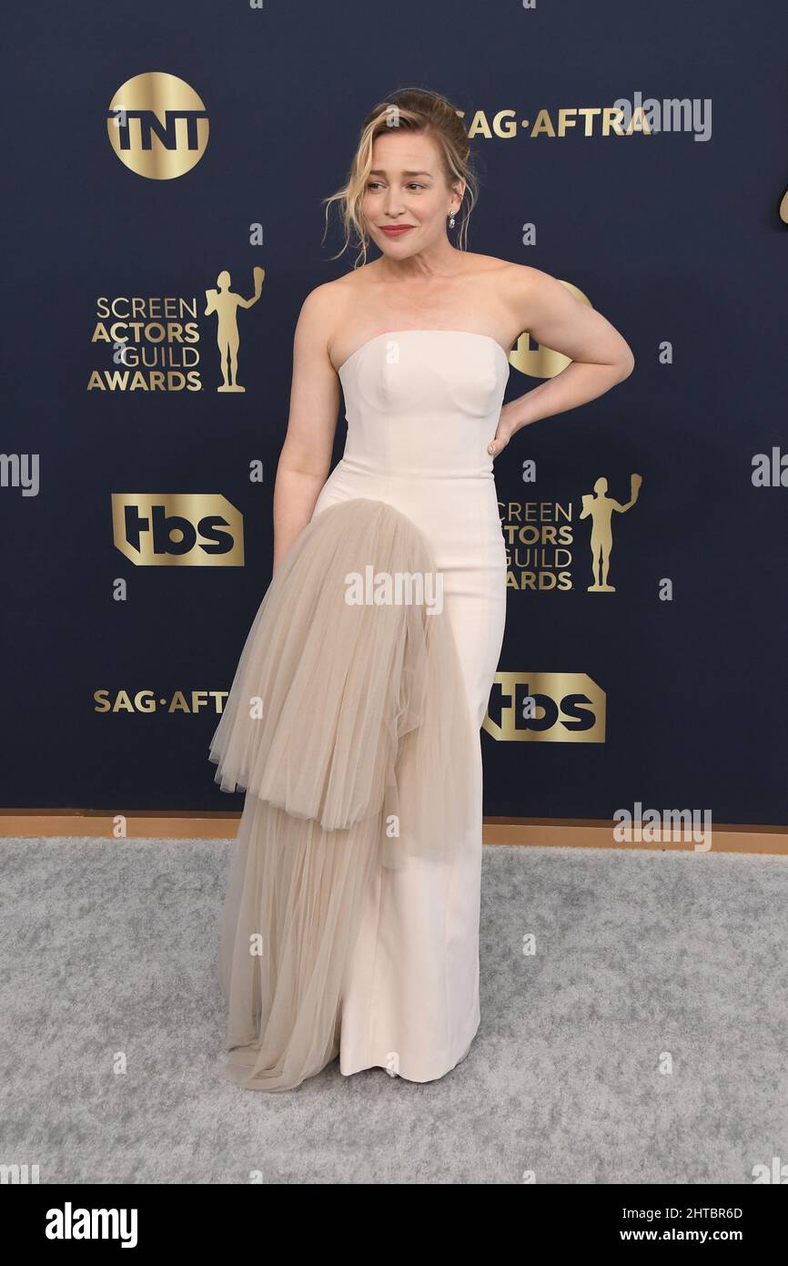 Los Angeles, USA. 27th Feb, 2022. Piper Perabo arrives at the 28th ...