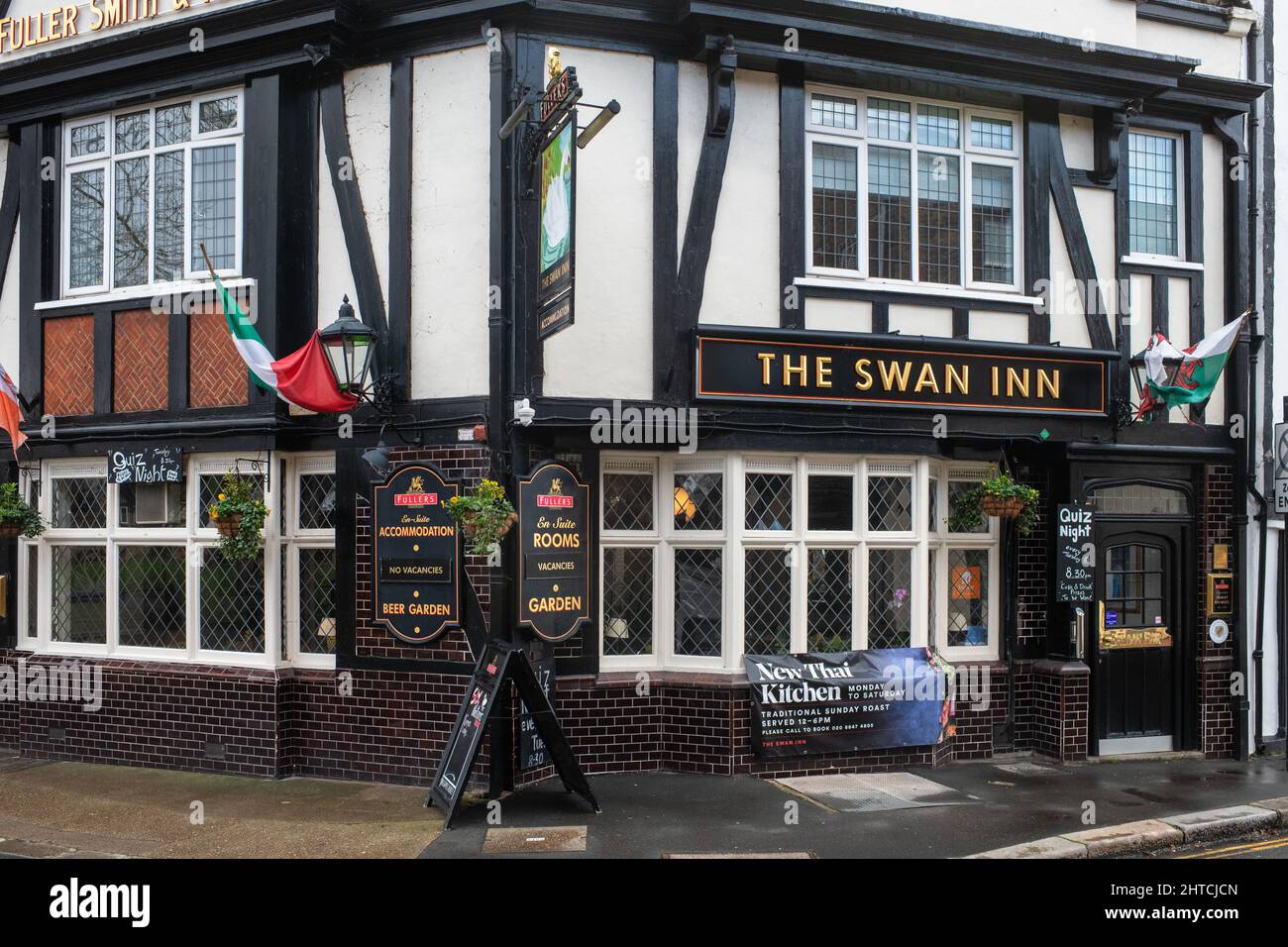 【ショップ什器に】アンティーク木製看板 イギリス SWAN INN イギリス アンティークスタイル 看板 ショップサイン 魚 | キヤ