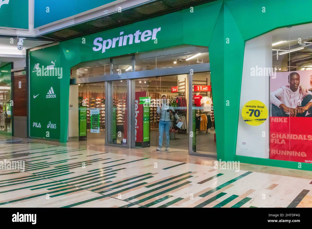 Sports store spain hi-res stock photography and images - Alamy