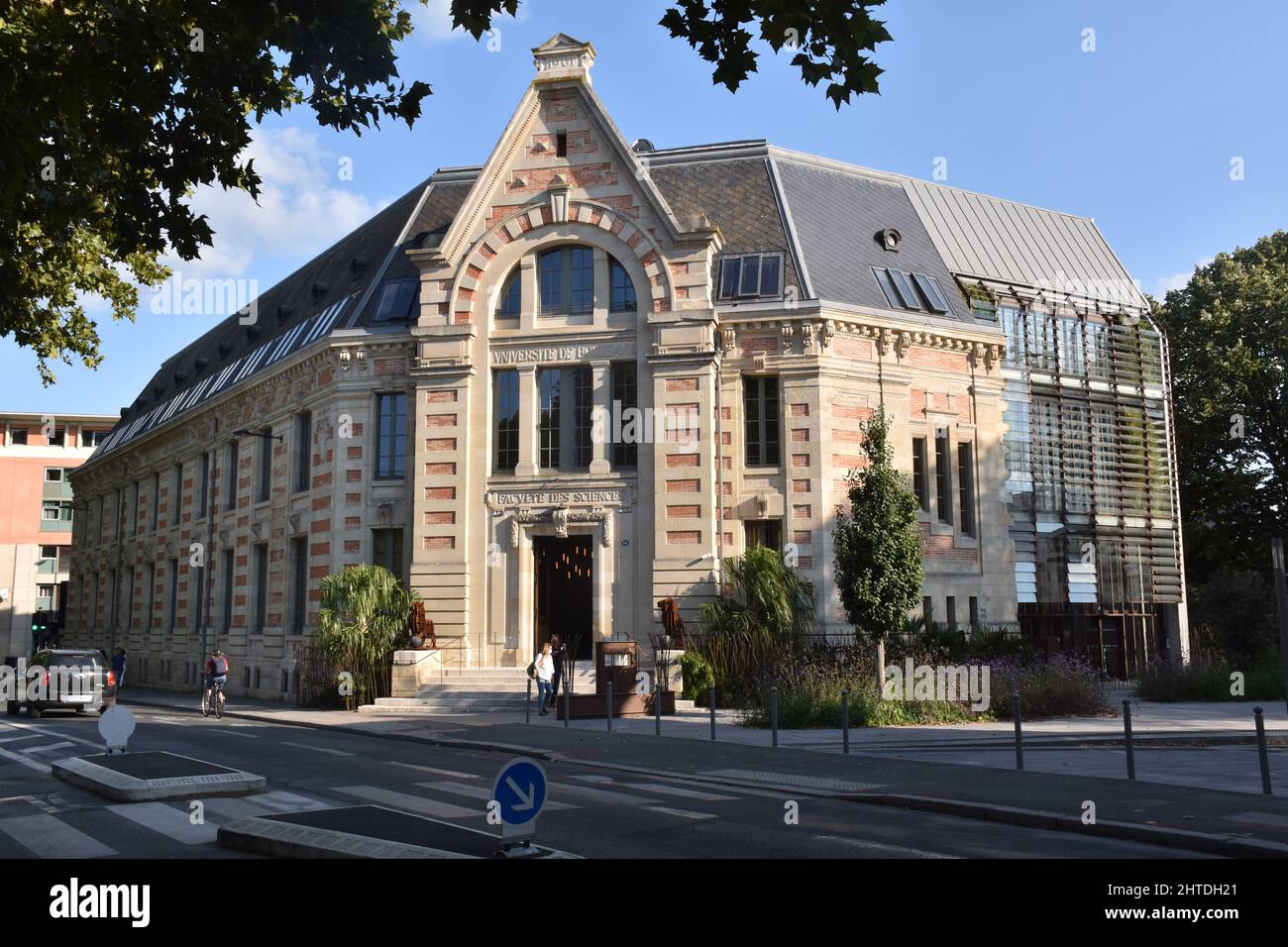 The Faculté des Sciences of the university of Bordeaux, originally the école Santé Navale, built 1897, now converted into a hotel, Hotel La Zoologie Stock Photo