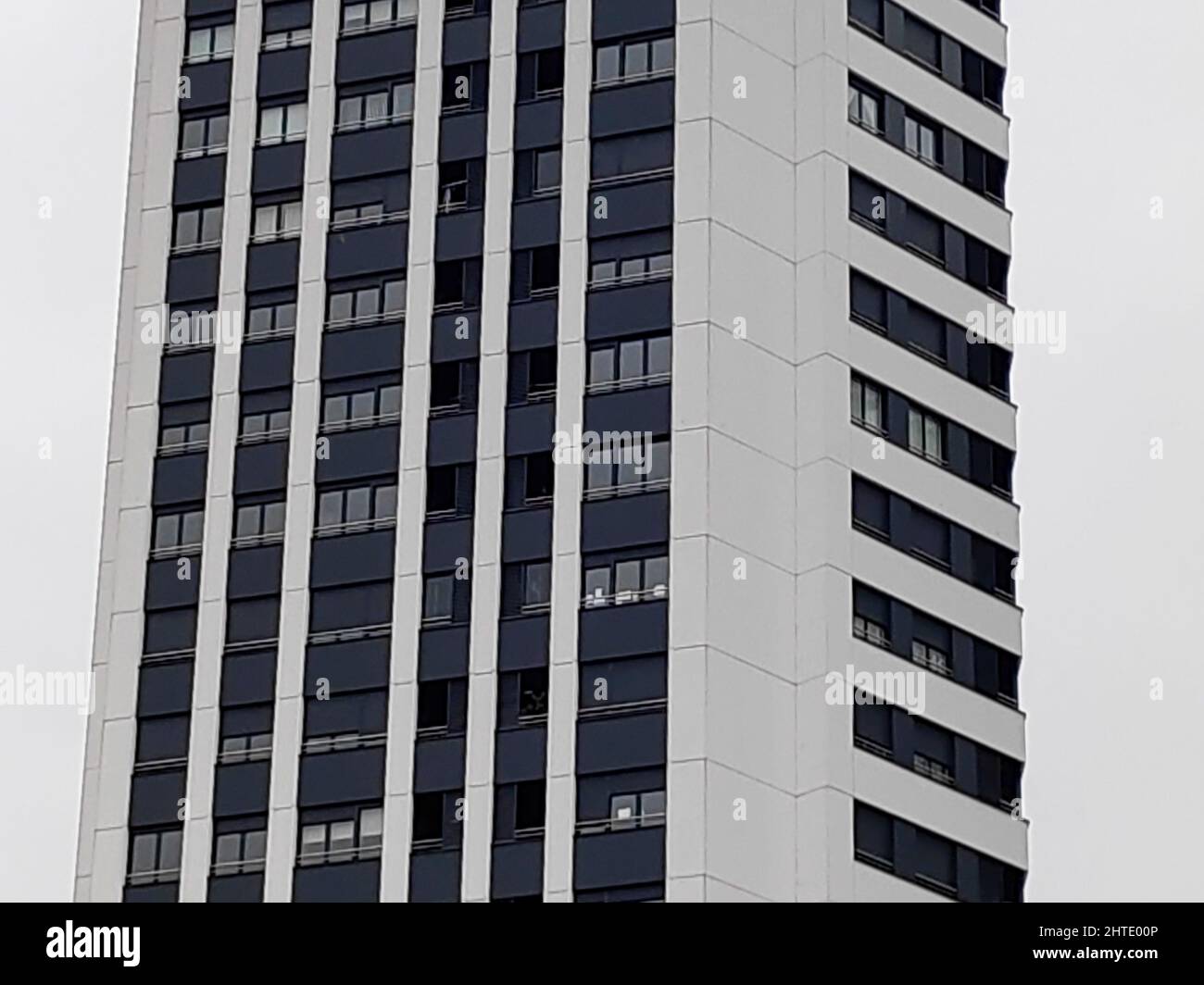 Detail of a high rise residential building in the down Stock Photo - Alamy