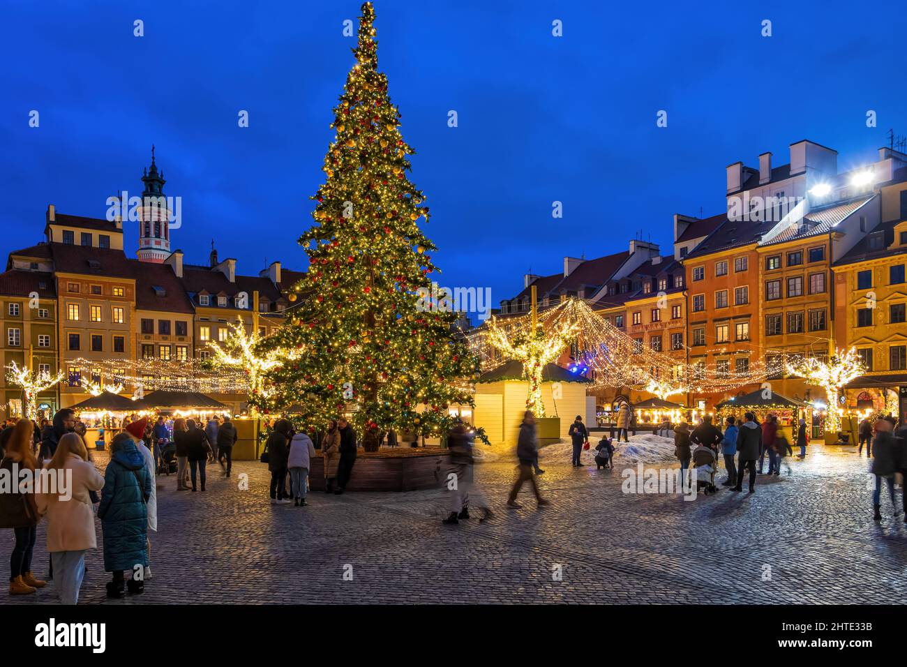 Warsaw, Poland - January 1, 2022: People And Christmas Tree At Old Town Market Square During Holiday Season At Night, City Landmark Stock Photo - Alamy